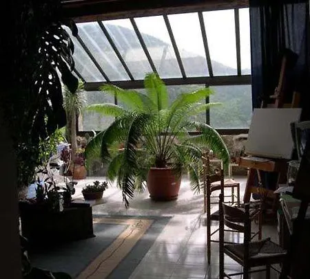 Issiates Bed & Breakfast